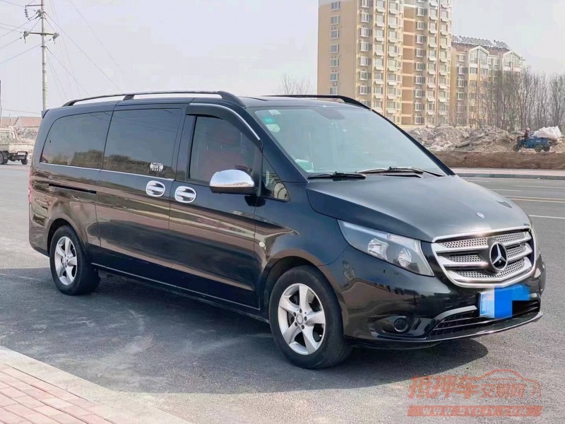 东营17年奔驰威霆2