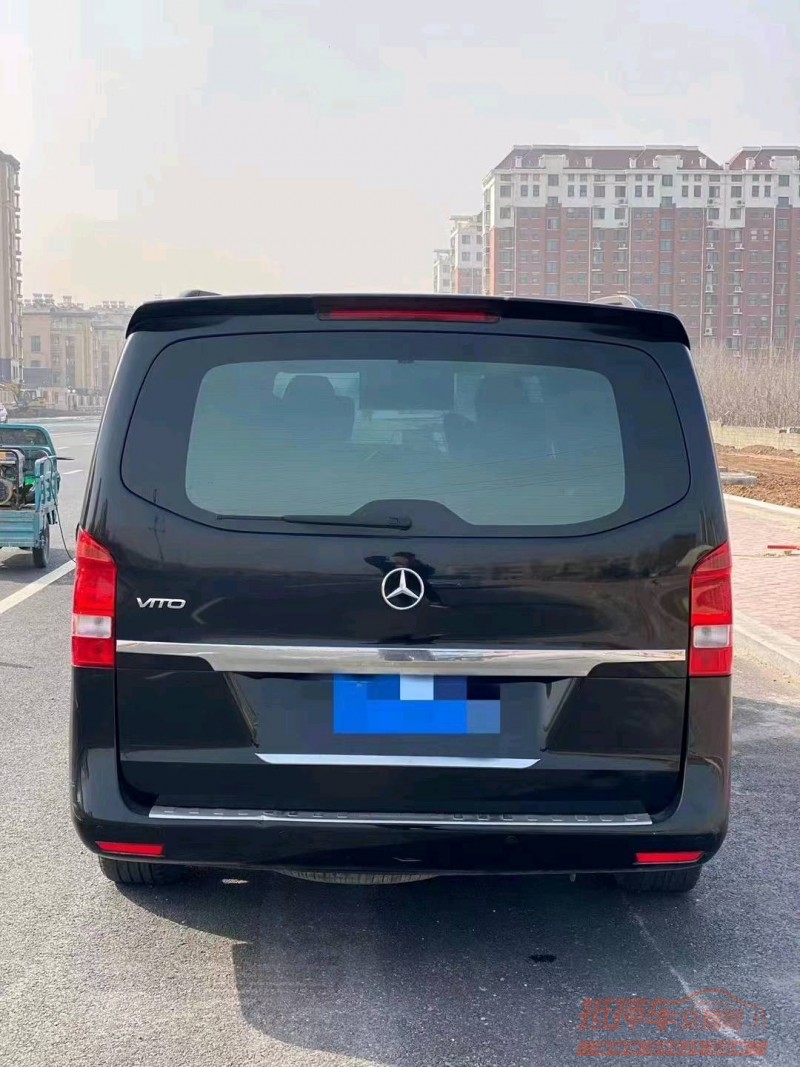 东营17年奔驰威霆6