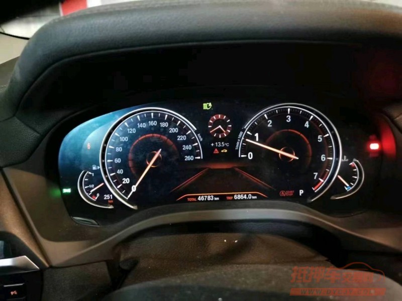 成都19年宝马X35