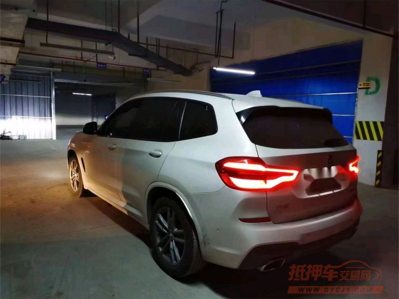 成都19年宝马X38