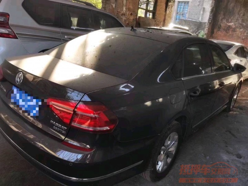 成都18年大众帕萨特7