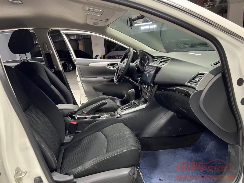 成都21年日产轩逸8