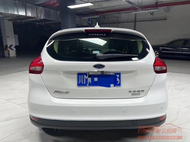 成都18年福特福克斯3