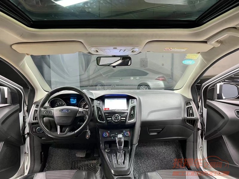 成都18年福特福克斯6