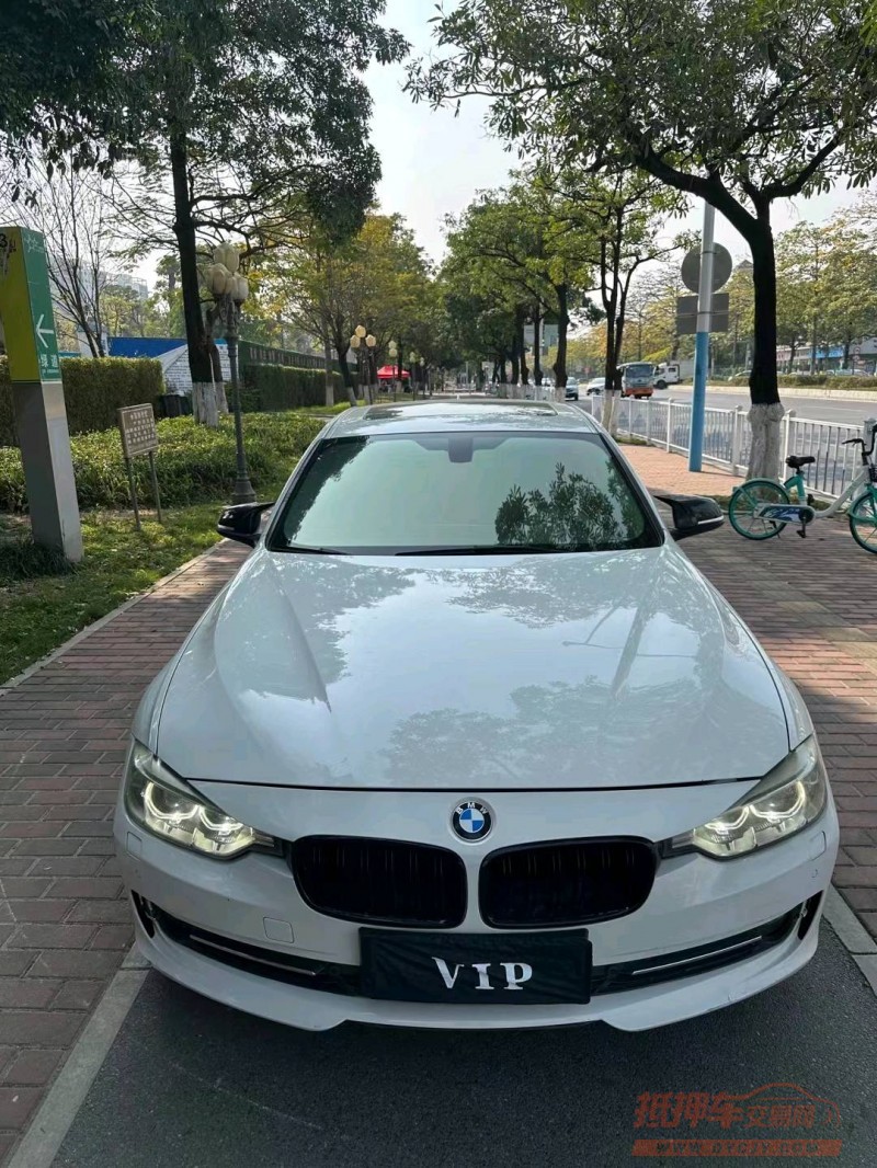 广州13年宝马3系9