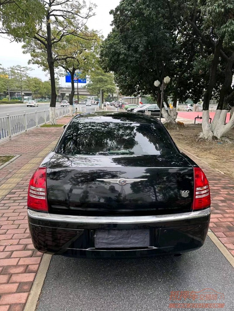 广州09年克莱斯勒300C9