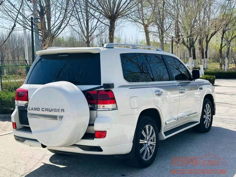 聊城18年丰田兰德酷路泽8