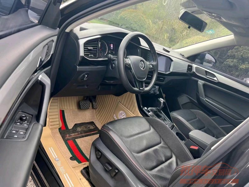 宜昌19年大众探岳6