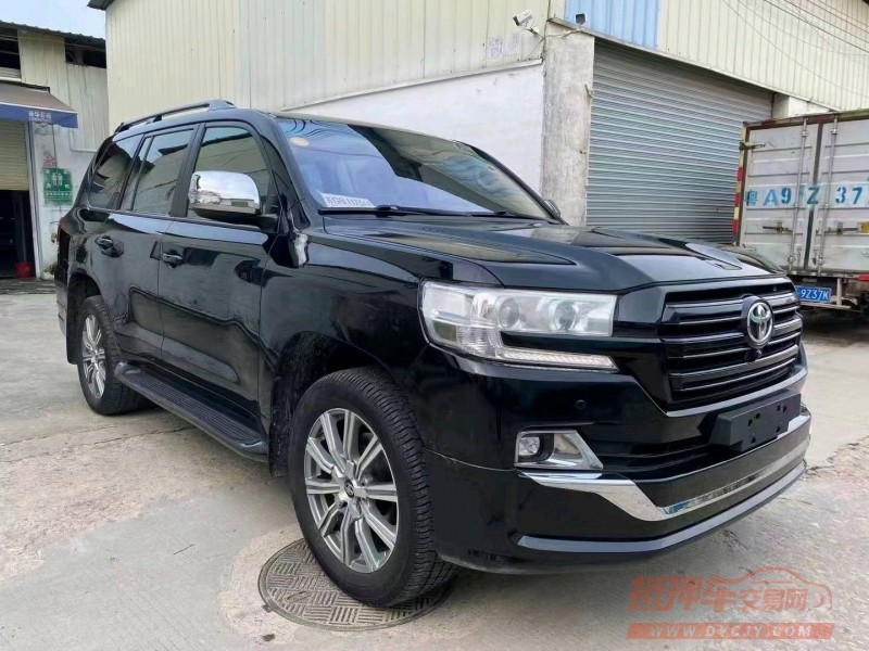 广州17年丰田兰德酷路泽2