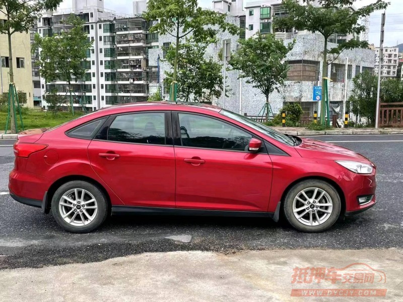 广州16年福特福克斯9