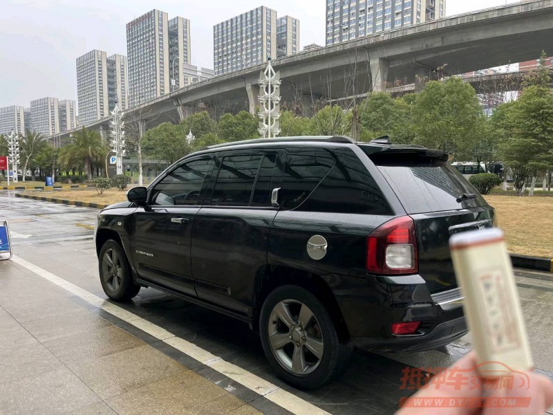 邯郸15年Jeep指南者7