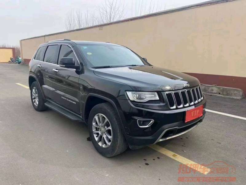 枣庄17年Jeep大切诺基1