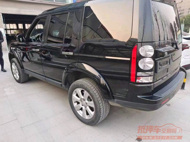 重庆15年路虎发现8