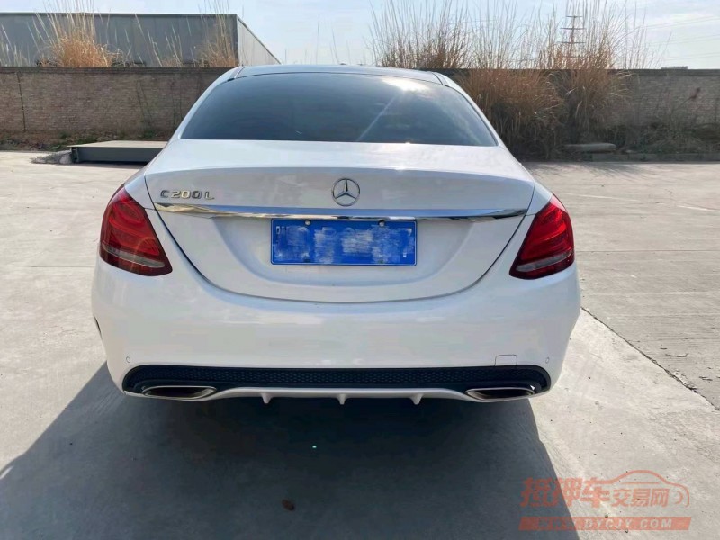 宜昌18年奔驰C2