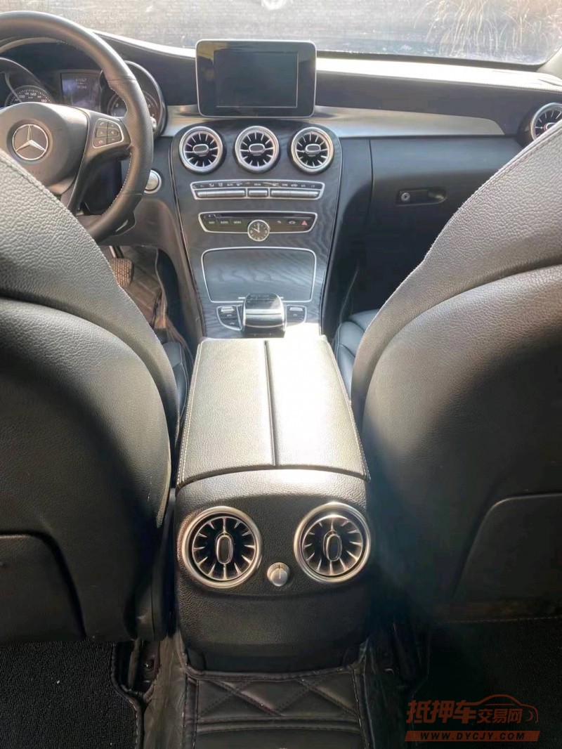 宜昌18年奔驰C6