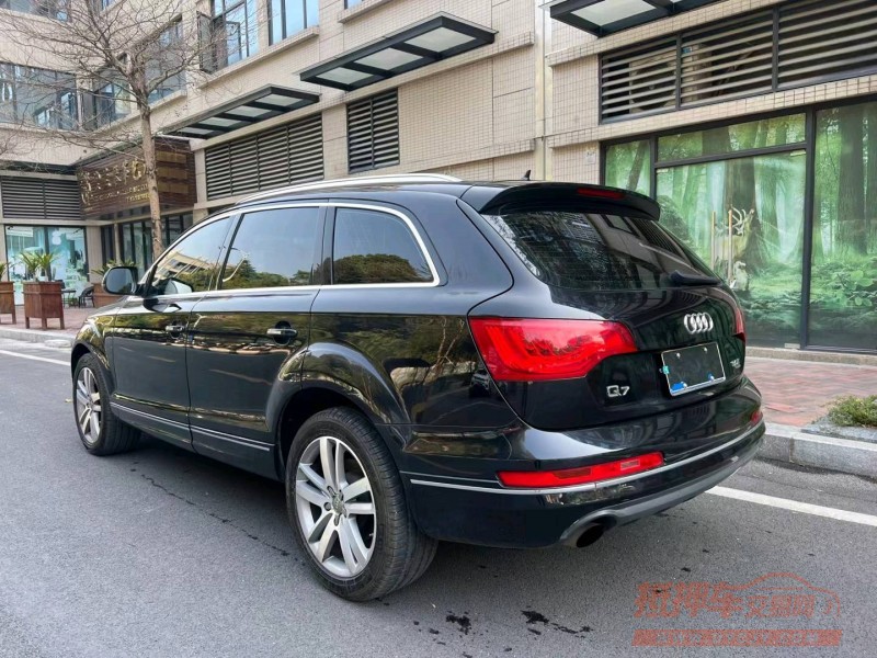 广州11年奥迪Q75
