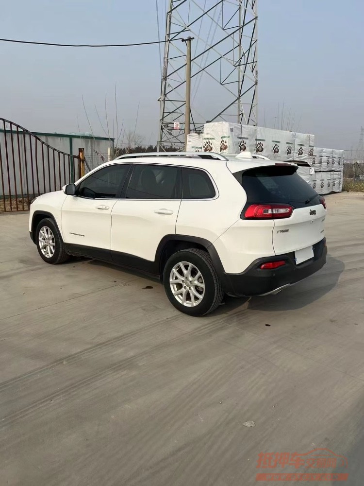 徐州18年Jeep自由光8
