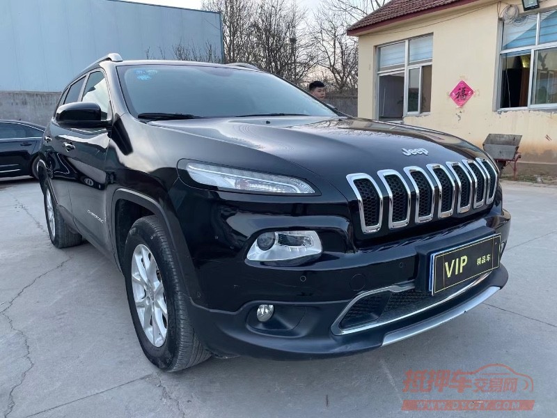 潍坊17年Jeep自由光2