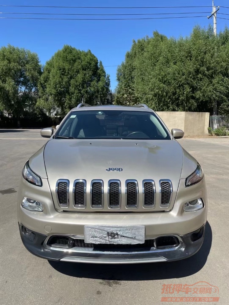 沈阳17年Jeep自由光1