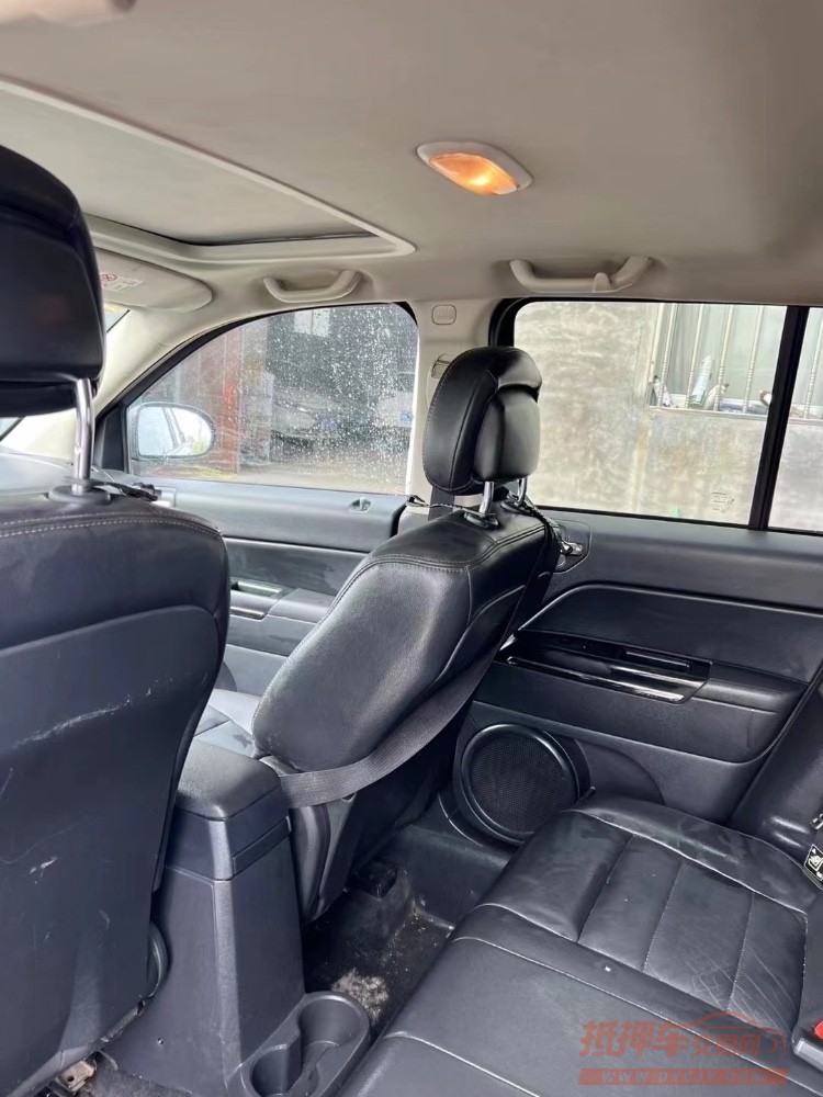 青岛13年Jeep指南者9