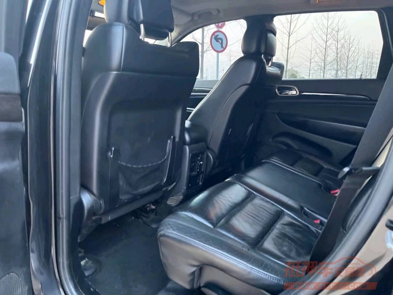 徐州13年Jeep大切诺基5