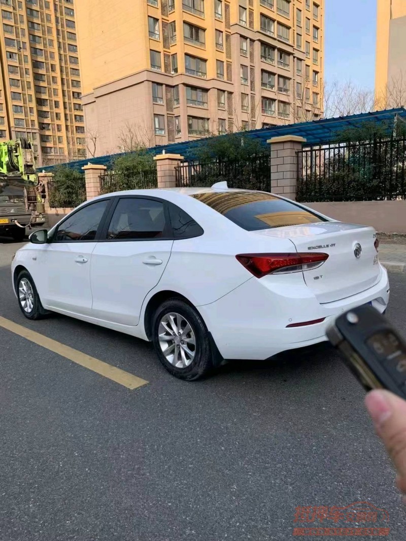 淮南18年别克英朗2