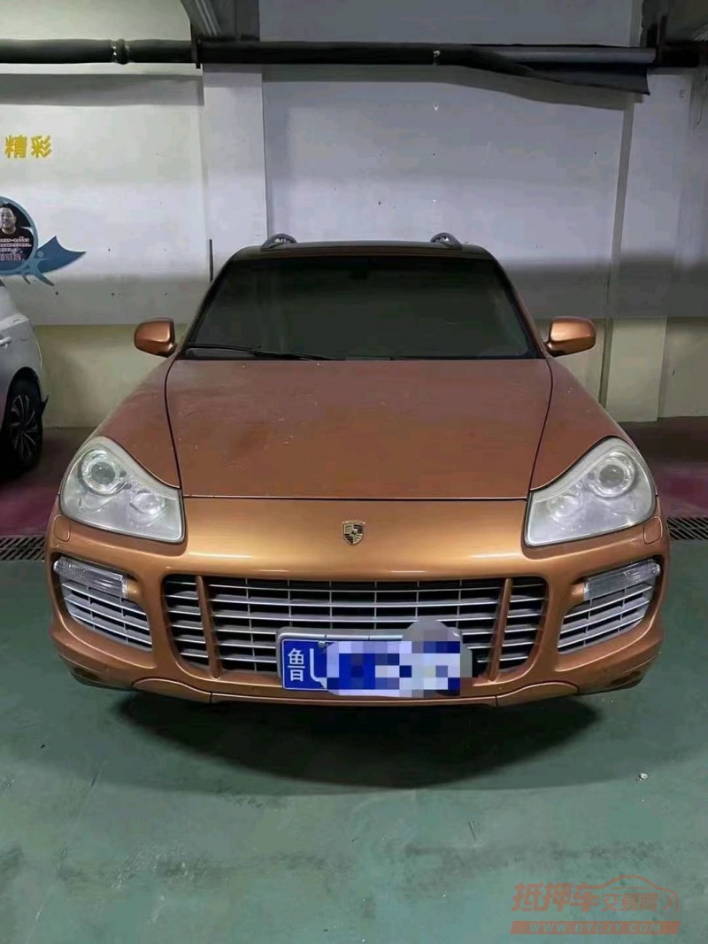 东营11年保时捷卡宴1