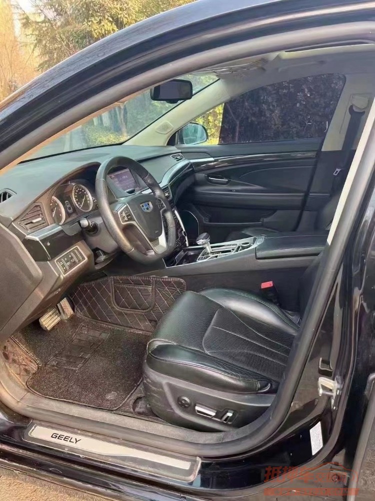 青岛16年吉利博瑞3