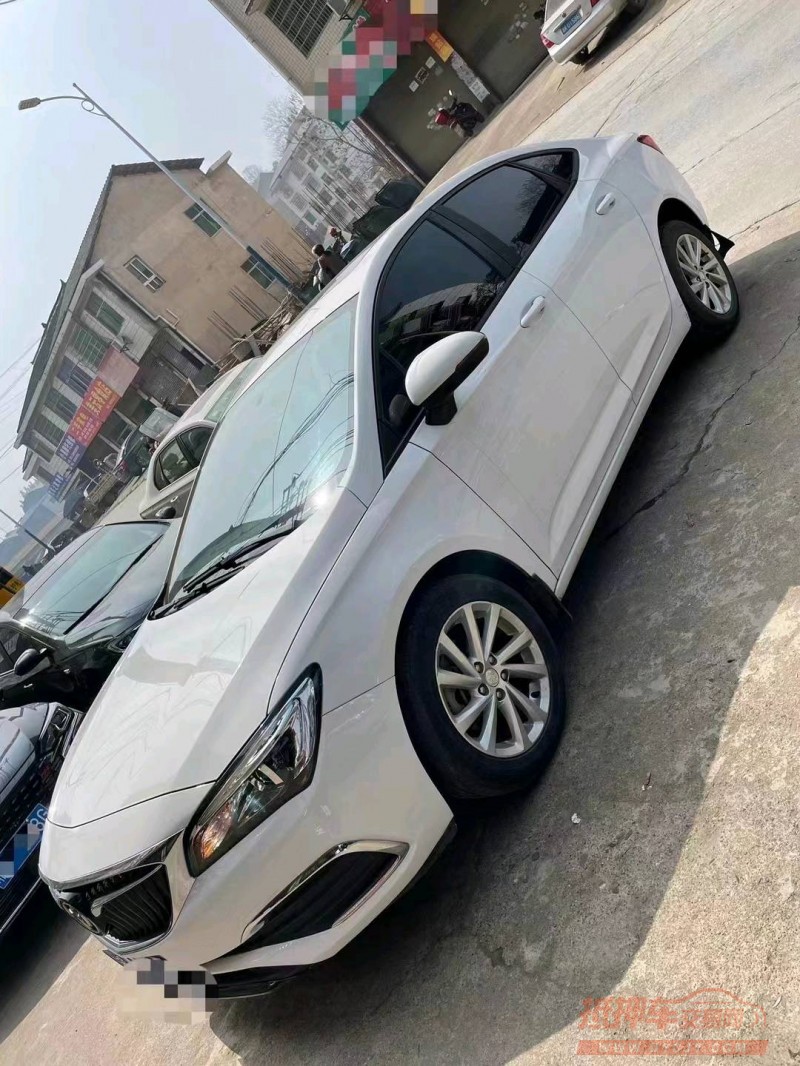 衡阳19年别克威朗2