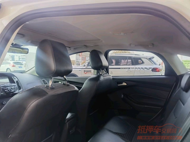 保定18年福特福克斯5