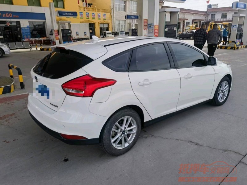 保定18年福特福克斯8