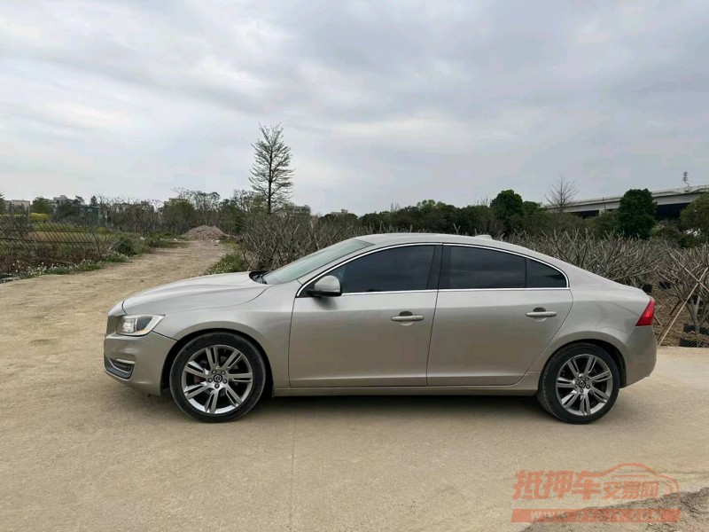 珠海14年沃尔沃S60L5