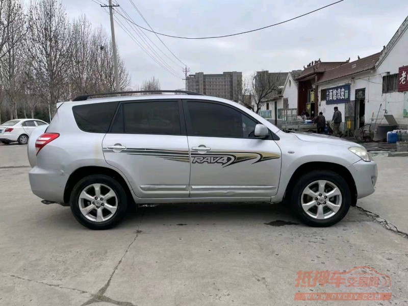 枣庄11年丰田RAV42
