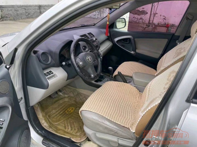 枣庄11年丰田RAV44
