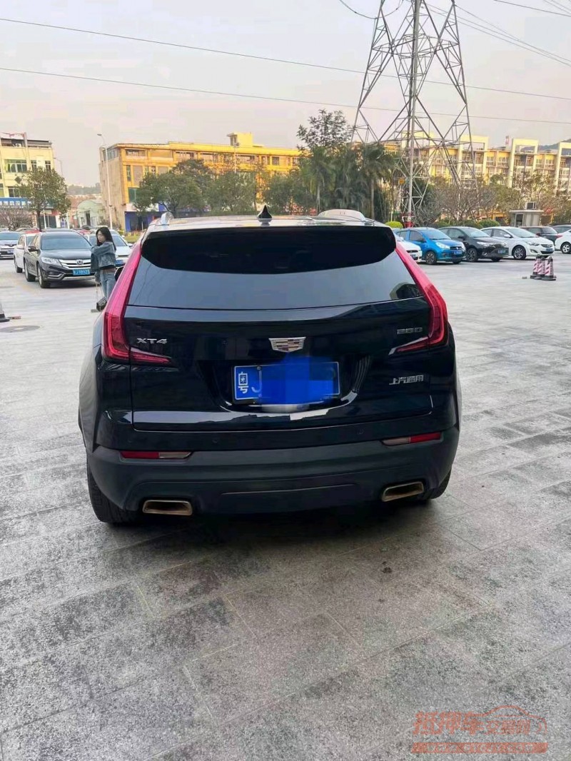 珠海20年凯迪拉克XT43