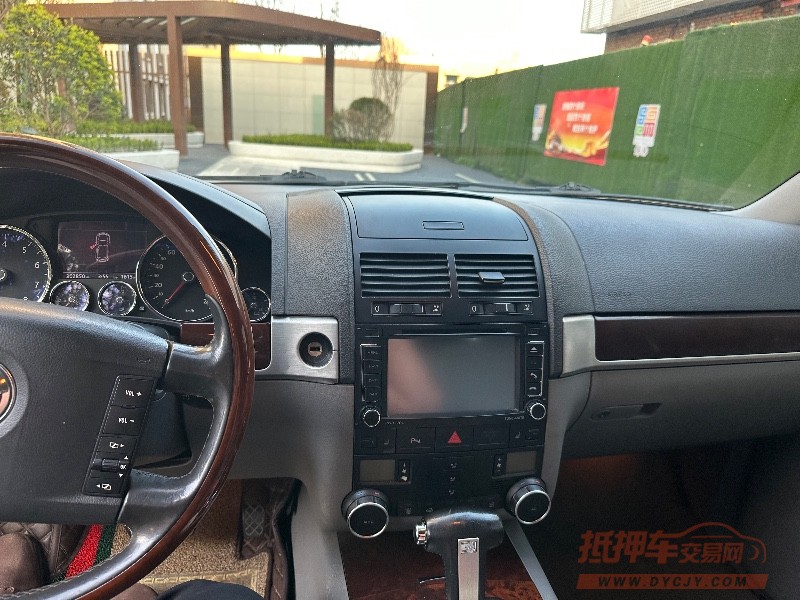 成都09年大众途锐8