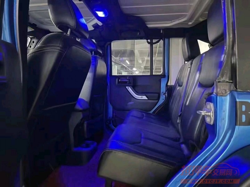 枣庄16年Jeep牧马人9