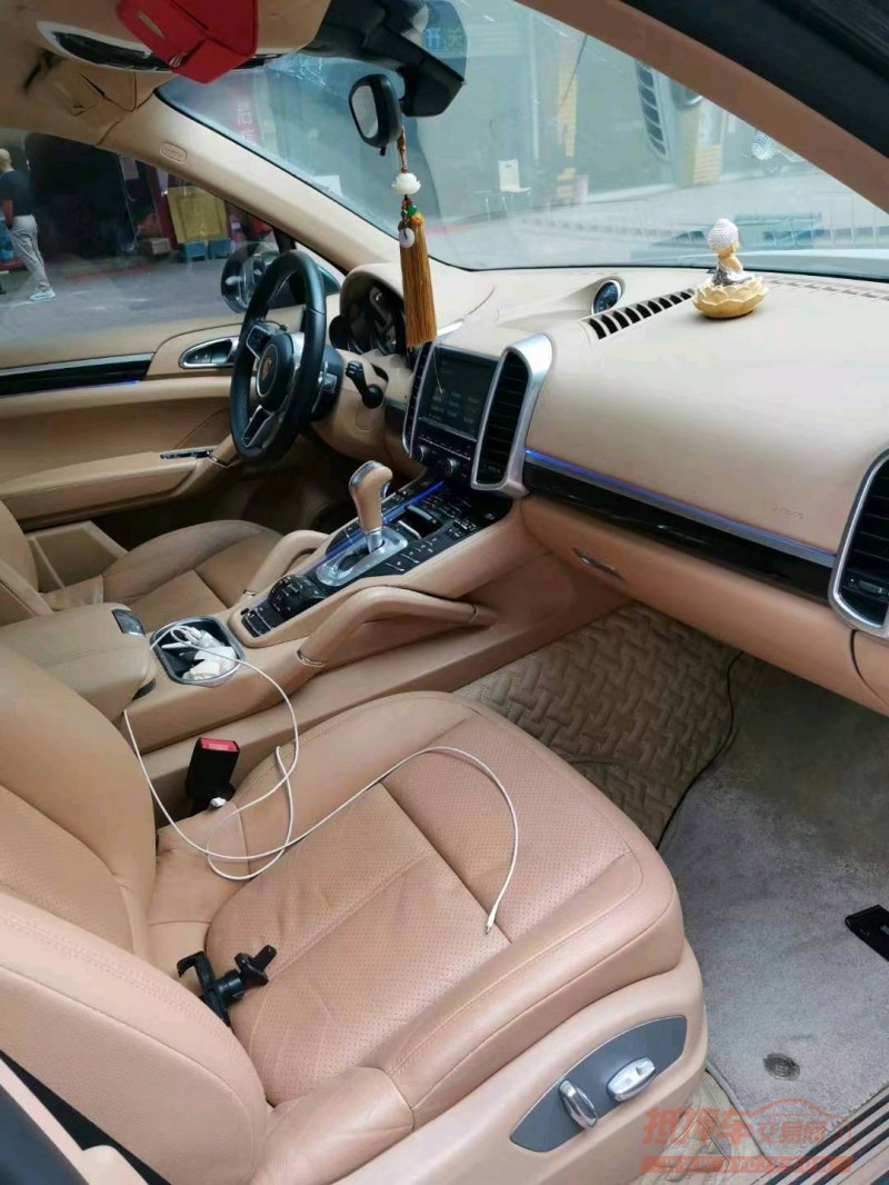 宜昌14年保时捷卡宴6