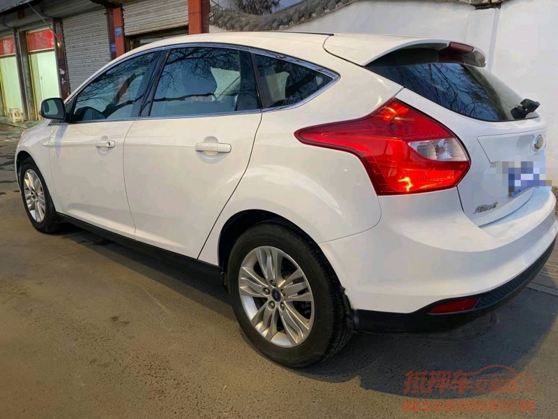 保定15年福特福克斯6