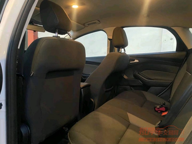 保定15年福特福克斯5