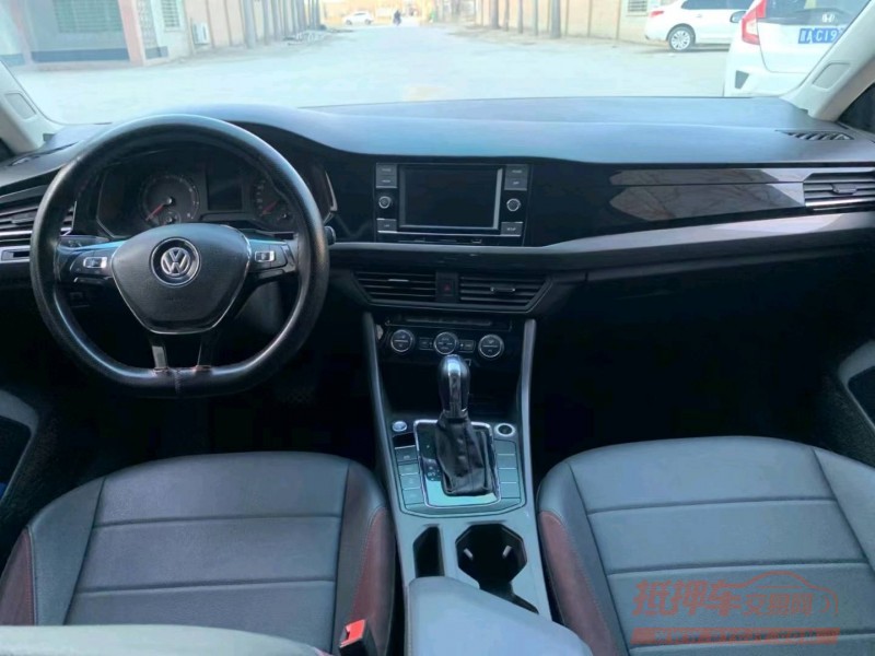 保定19年大众宝来7