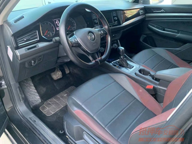 保定19年大众宝来8