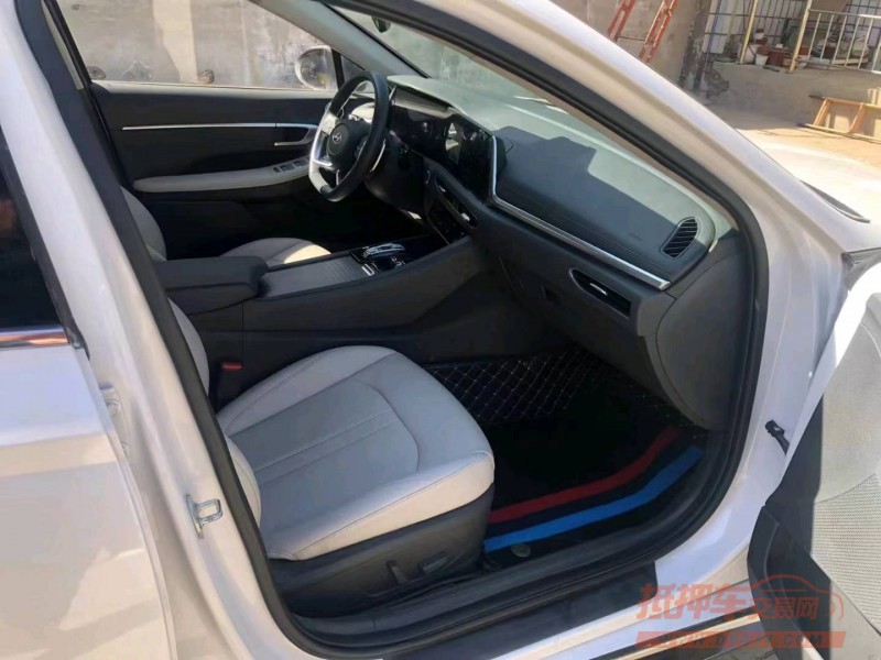 保定22年现代索纳塔十8