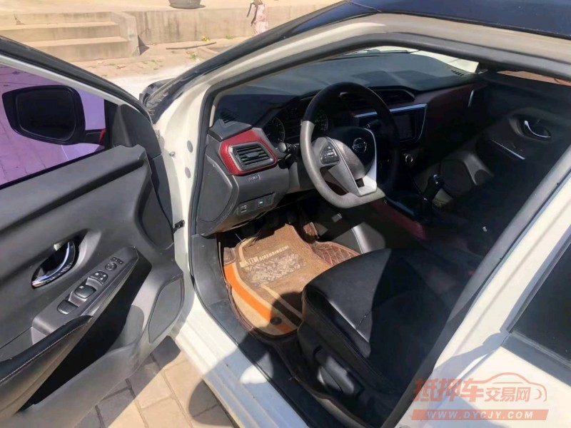 保定17年日产蓝鸟5