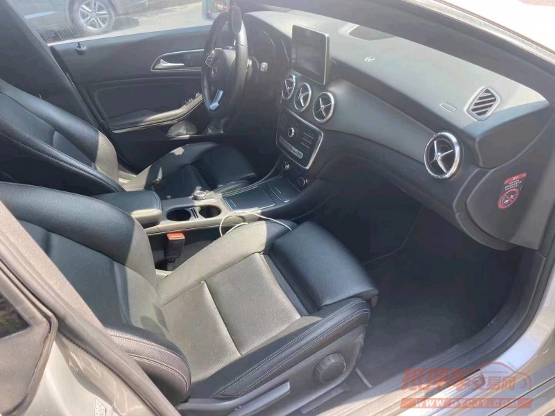 嘉兴16年奔驰CLA7