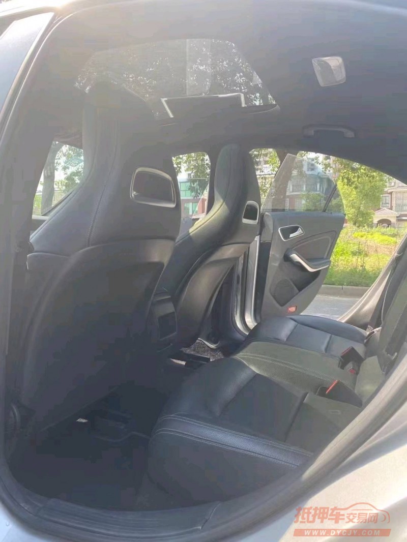 嘉兴16年奔驰CLA8