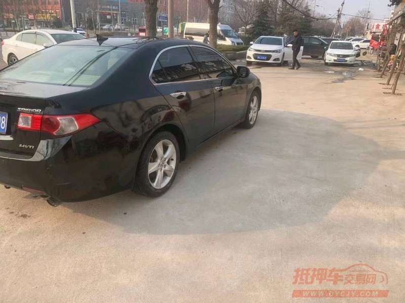 济南13年本田思铂睿4