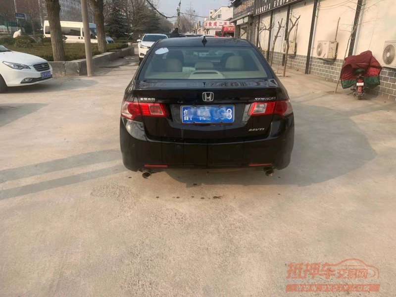 济南13年本田思铂睿8