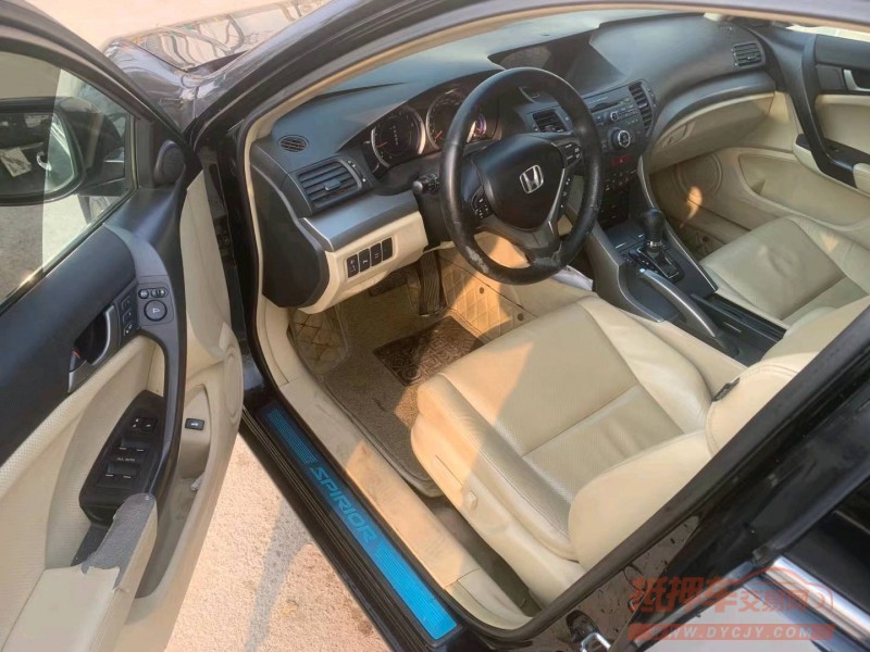 济南13年本田思铂睿7