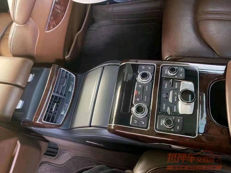 宜春12年奥迪A8L5